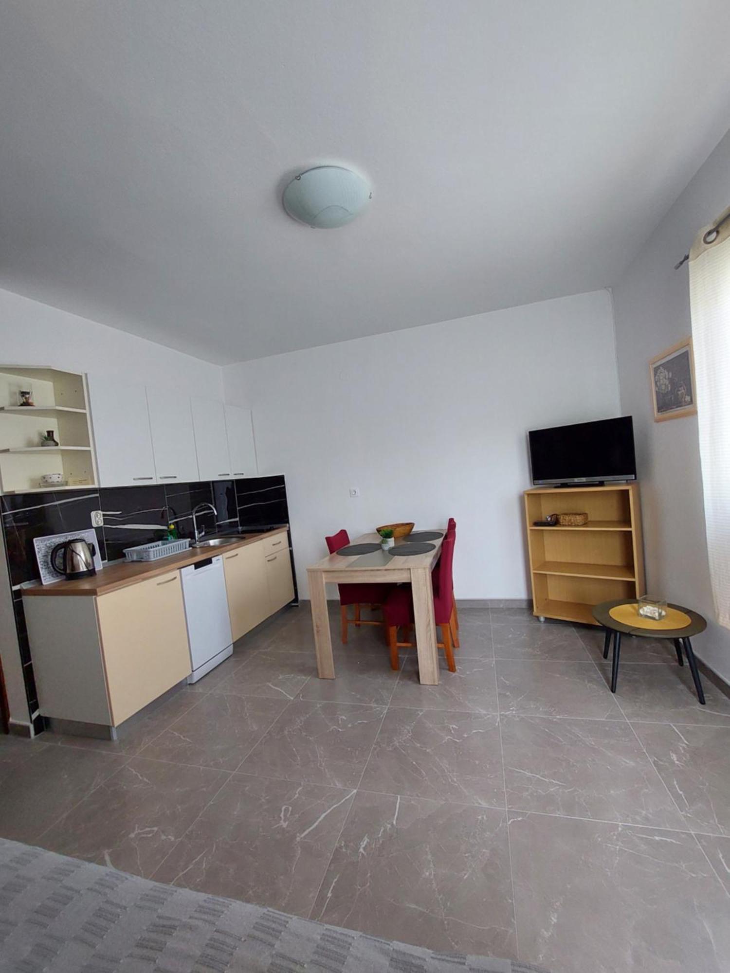 פג Apartments Nenad & Marija מראה חיצוני תמונה