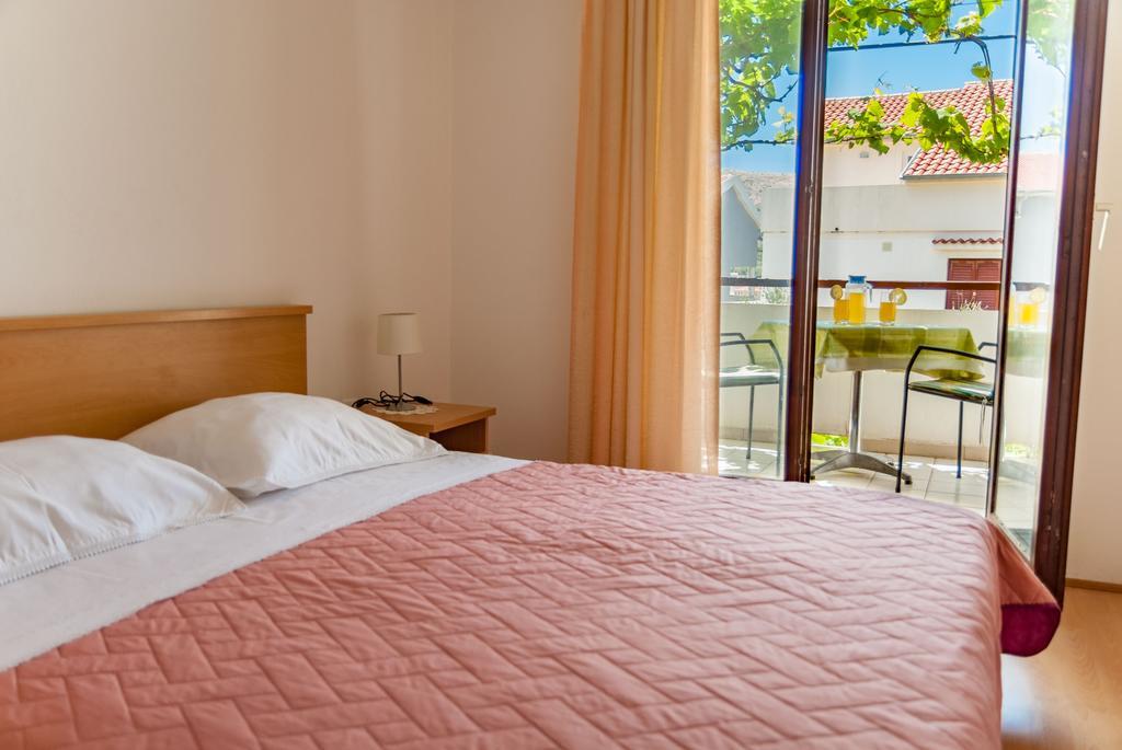 פג Apartments Nenad & Marija מראה חיצוני תמונה